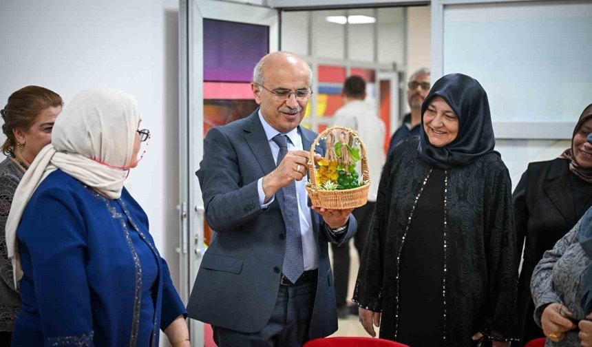 Malatya Büyükşehir Belediyesi'nden üreten kadınlara büyük destek