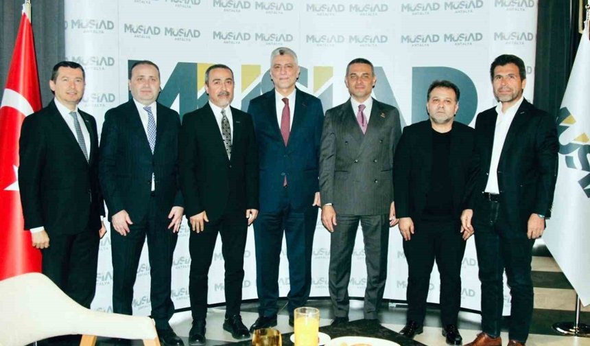 MÜSİAD Muğla heyeti Ticaret Bakanı Bolat'ın da katıldığı istişare toplantısına katıldı