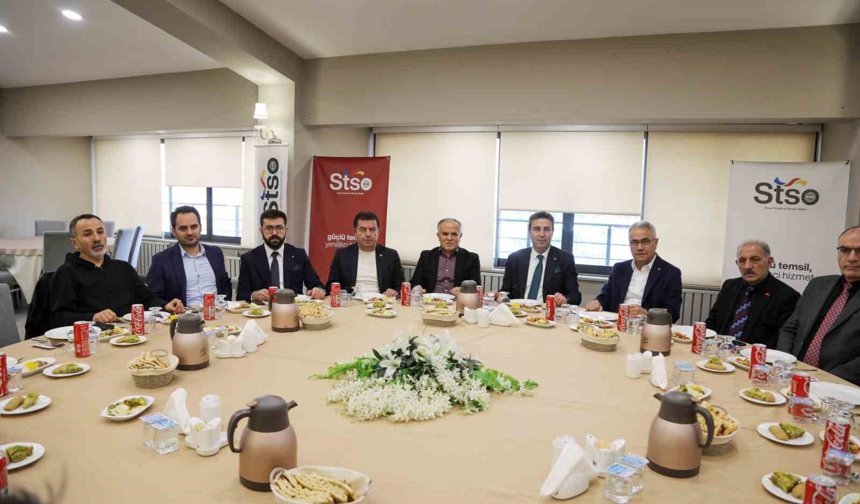 STSO Başkanı Zeki Özdemir, meslek odaları başkanlarıyla bir araya geldi