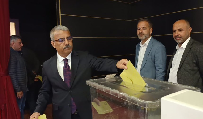 Adıyaman ESOB'da Duranay güven tazeledi
