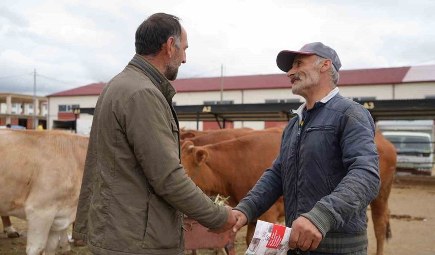 Bayburt kurban pazarında arife hareketliliği