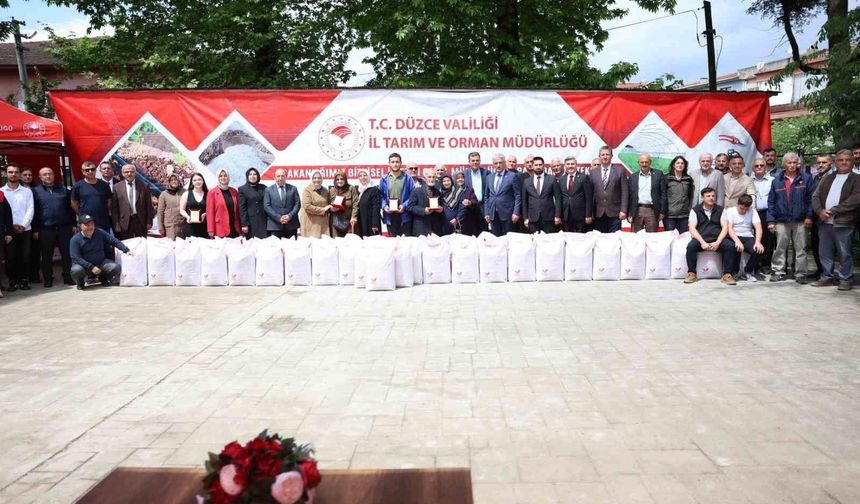 Dünya Çiftçiler Günü'nde üreticilere tohum desteği