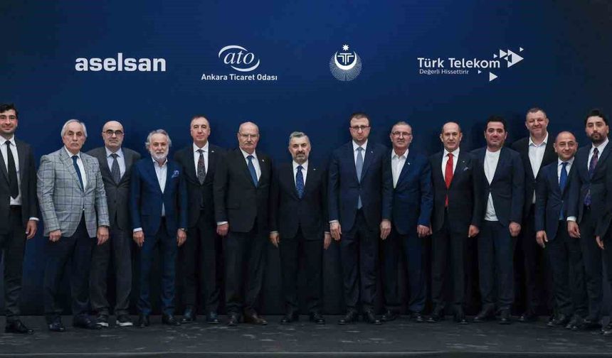 Türk Telekom CEO'su Şahin: 'Yerli ve milli haberleşme cihazı üretimi kırmızı çizgimizdir'