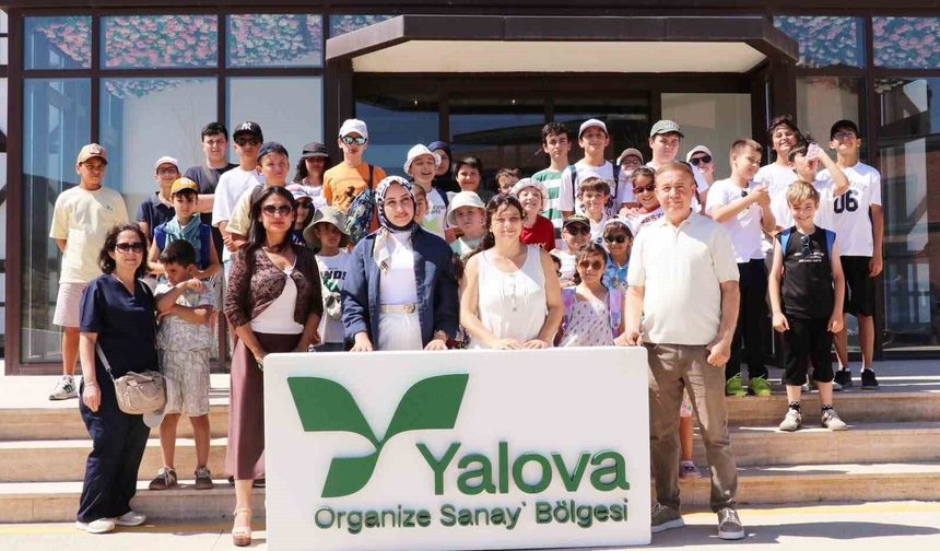 Robotik kodlama öğrencilerinden Yalova OSB'ye teknik gezi