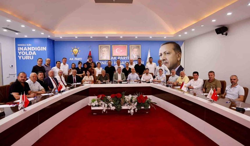 AK Parti'den Denizli'de güçlü istişare ve değerlendirme toplantısı