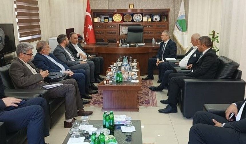 İran Büyükelçisi Habibollahzadeh'ten Hakkâri'de ekonomi temasları