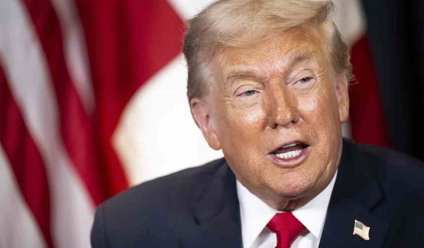 Trump, Kanada'ya yüzde 50'lik gümrük vergisini askıya aldı