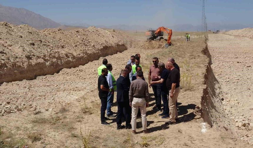 Van'da 4 milyon metrekarelik Besi OSB'de altyapı çalışması başladı