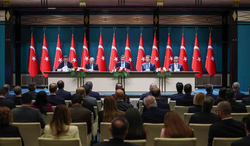 Bakan Şimşek: 'Kamuda tasarrufun bütçe içindeki payı 6 bakanlığın bütçesinden daha büyük'