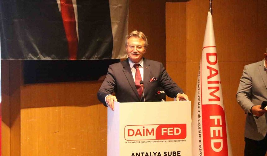 Eski Devlet Bakanı Kürşad Tüzmen: 'Antalya yapı stoku olarak ciddi sıkıntıları olan bir şehir'