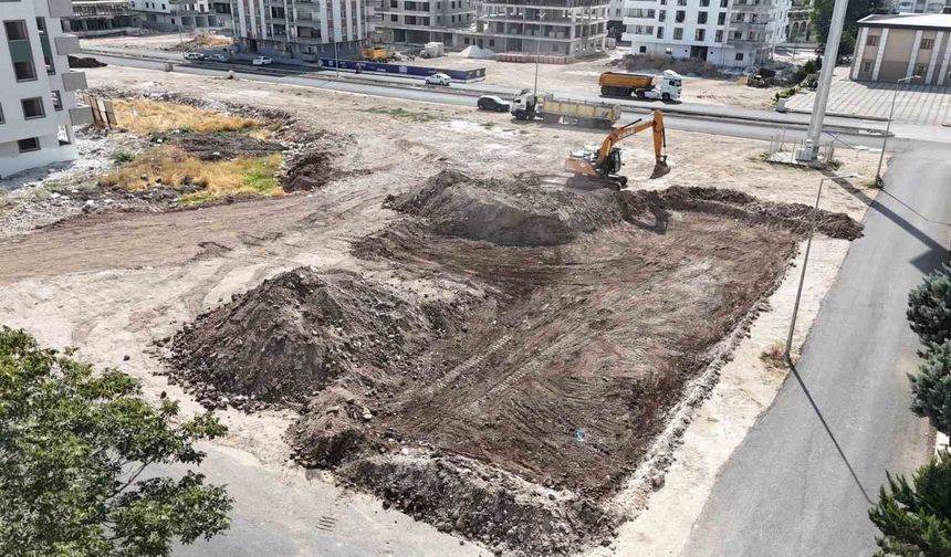 Modern kütüphane projesinde temel atma çalışmaları başladı