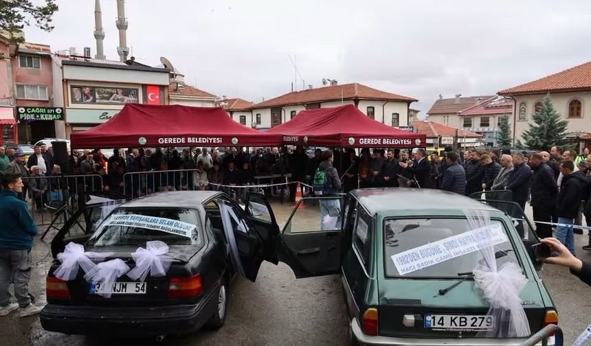 Bolu'da cami için bağışlanan iki otomobil müzayedede 410 bin liraya satıldı