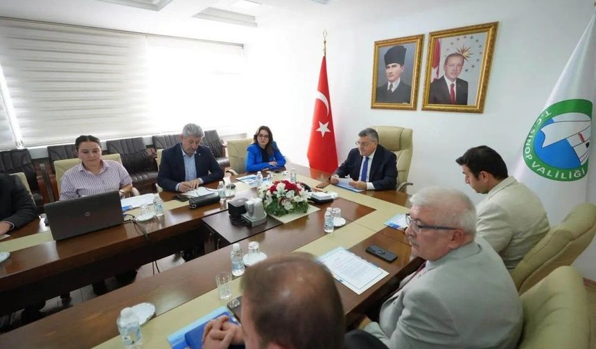 Sinop'ta işsizliği azaltacak adımlar masaya yatırıldı