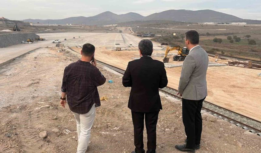 Vali Tavlı, 1 milyar TL'lik demiryolu iltisak hattını inceledi