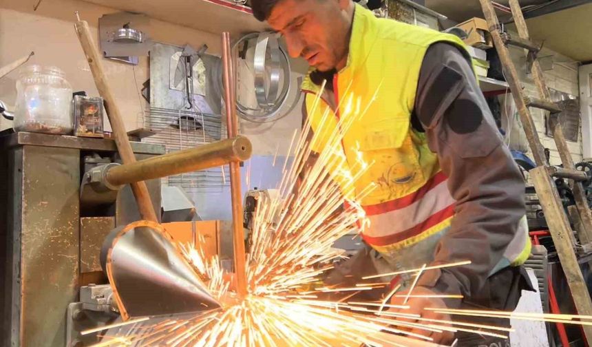 Van'da soğuklar soba satışlarını erkene çekti