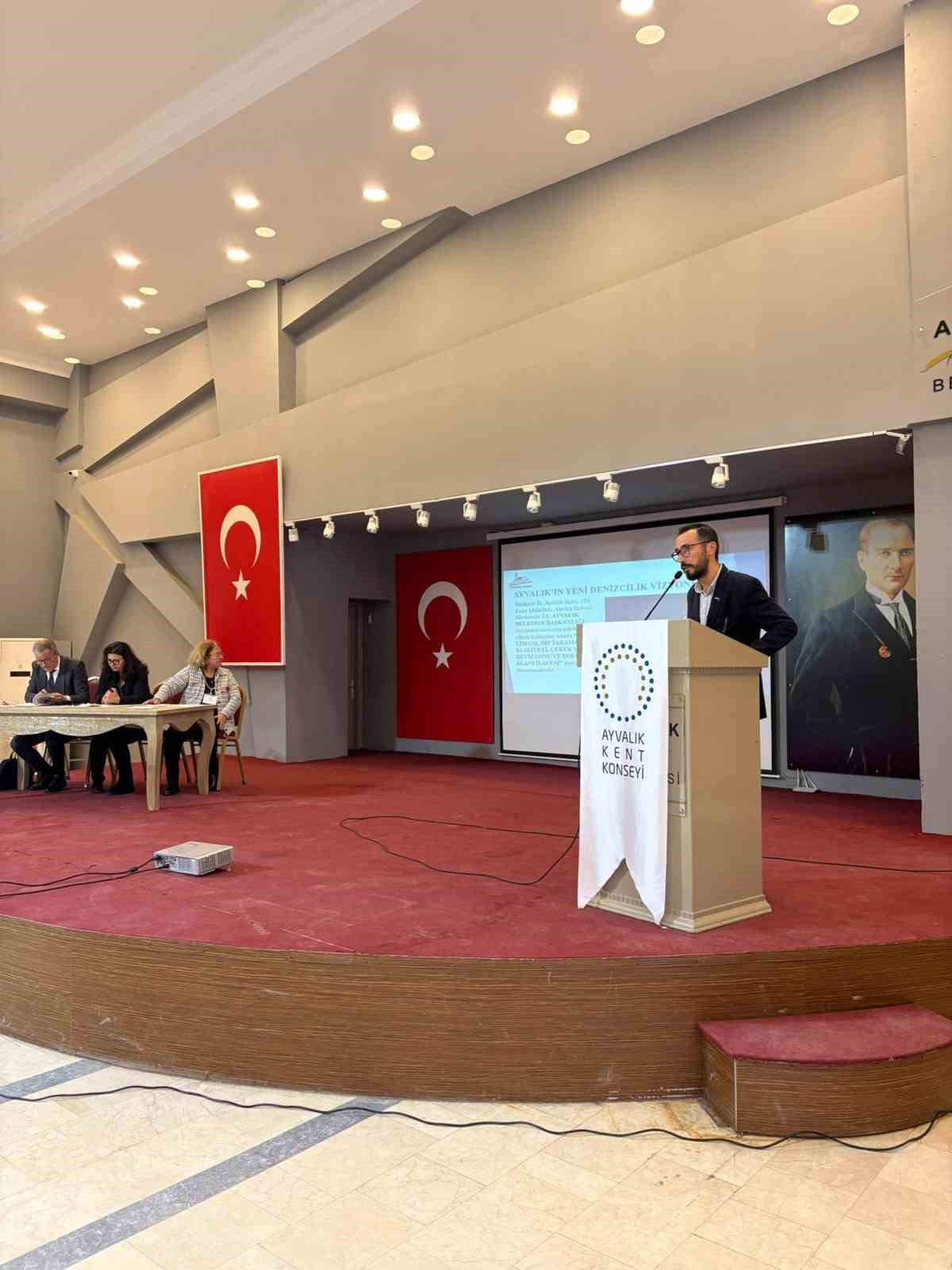 Ayvalık'ta yeni nesil yat limanı ve çekek yeri projesi tanıtıldı